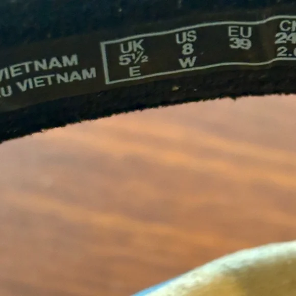 Clarks Leisa Janna Black Sandal, Size 8W Leather Hook‑&‑Loop Strappy Sandals - Picture 14 of 14